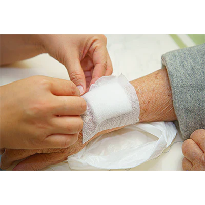 Hydrocolloid, Foam, or Alginate? Choosing the Right Wound Dressing for Every Stage