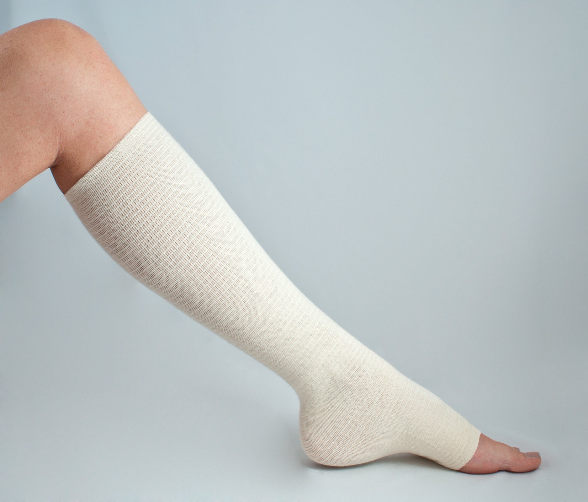 EA/1 - Lohamann & Rauscher tg&reg; Shape Tubular Bandage Medium, Full Leg, 13-3/4" to 15-1/4" Calf Circumference - Best Buy Medical Supplies