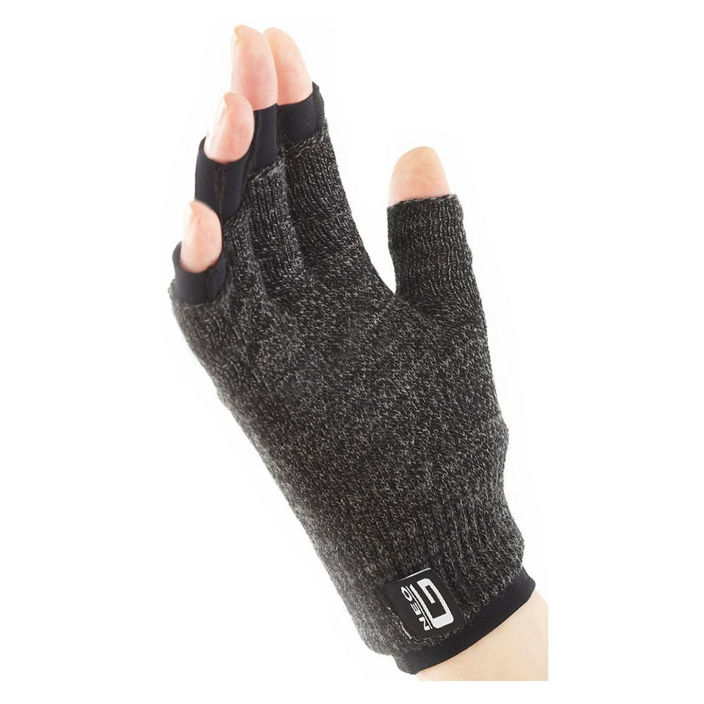 EA/1 - Neo G Comfort Relief Arthritis Glove, Unisex, Medium, 7.5" to 8.3" Circumference - Best Buy Medical Supplies
